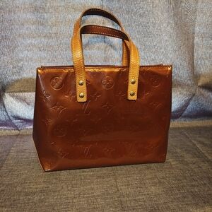 Louis Vuitton Bronze Vernis Monogram Reade PM